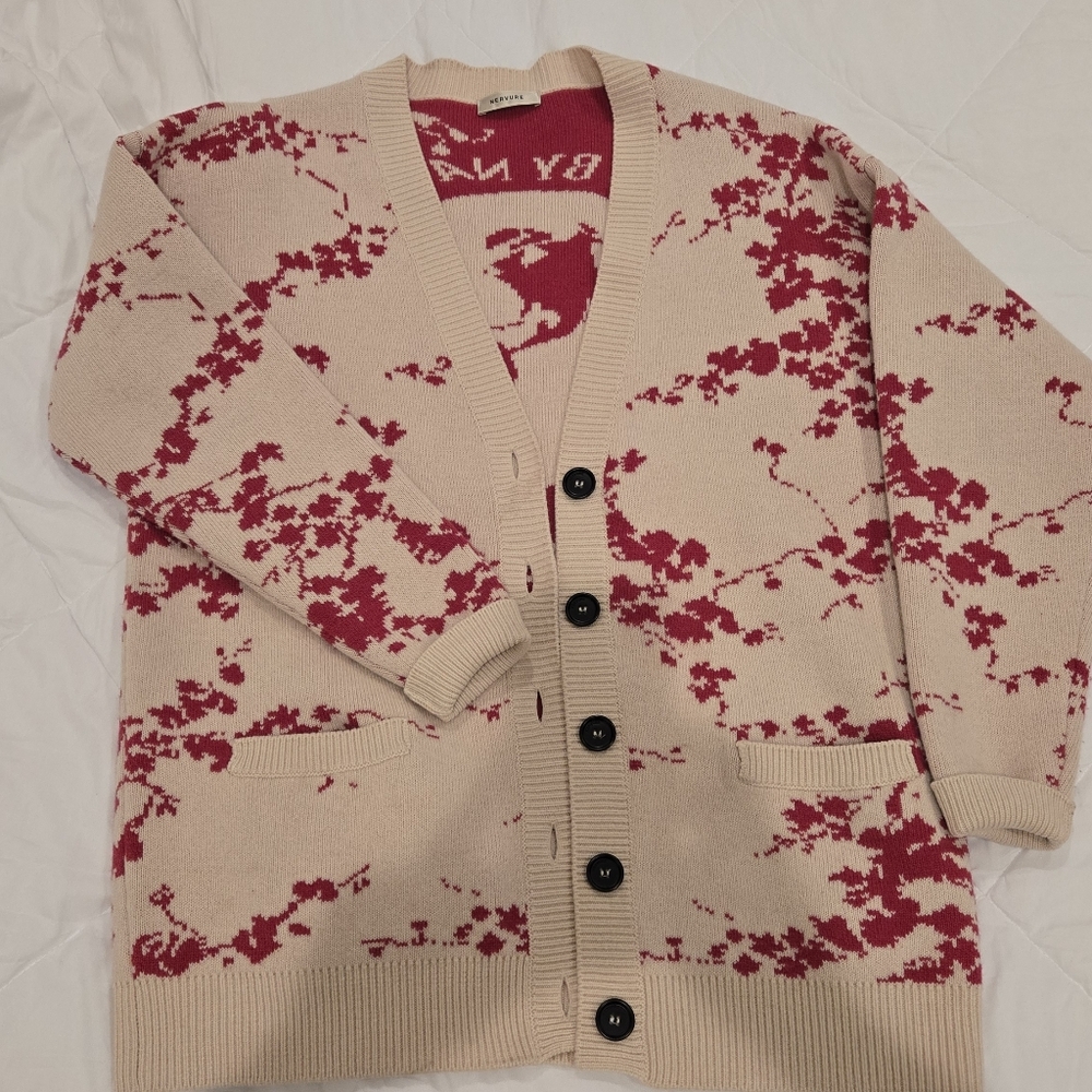 Nervure Designer Natural Fiber Wool & Cashmere Luxury Cardigan